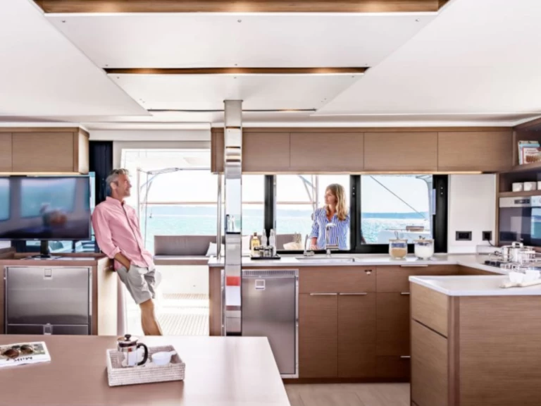 Catamarán para alquilar Furnari al mejor precio