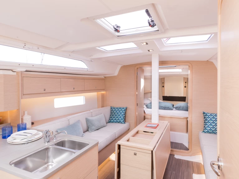 Alquiler de Velero, con o sin patrón Dufour Lefkáda