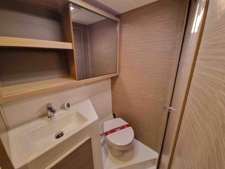 Alquiler de embarcaciones Lagoon Lagoon 42 enLe Marin en Samboat