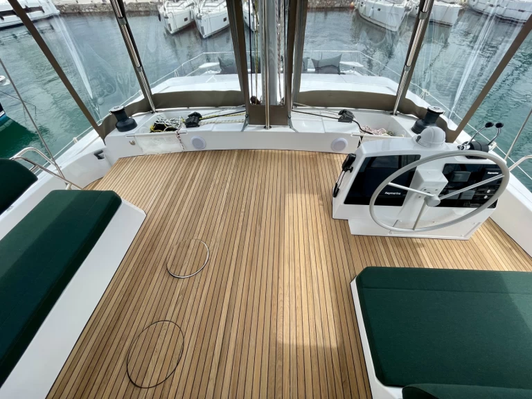 Alquiler de Catamarán, con o sin patrón Bali Álimos