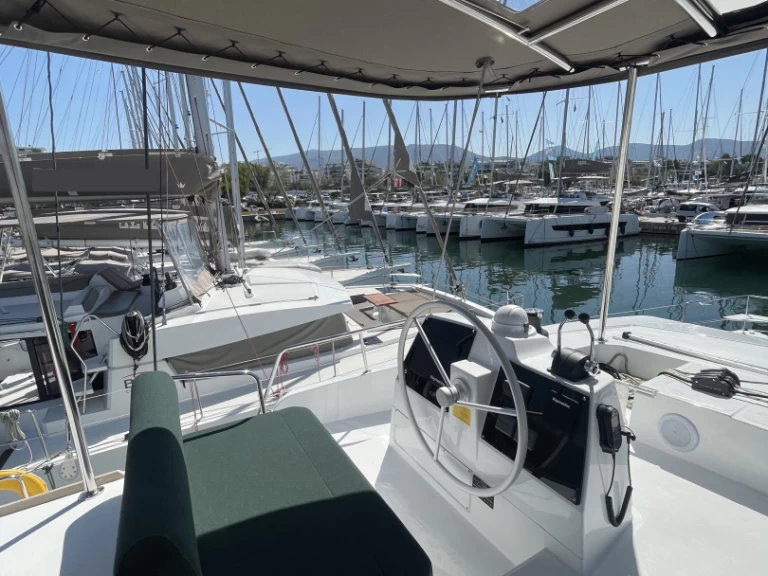 Alquiler de Catamarán, con o sin patrón Bali Álimos