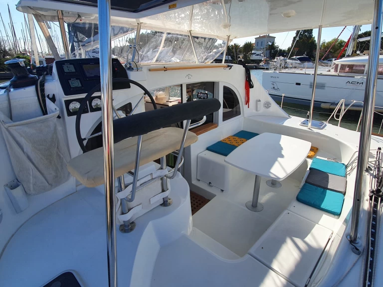 Alquiler de Lagoon Lagoon 380 en Hyères