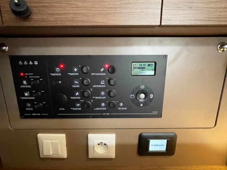 Alquiler Šibenik - Bénéteau Oceanis 38.1 en SamBoat