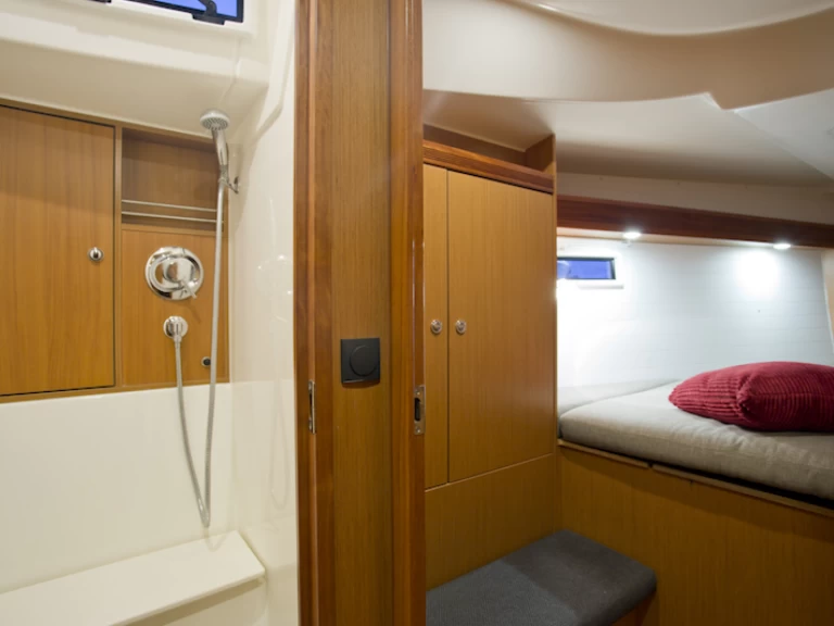 Alquiler de barcos Šibenik barato de Bavaria 45