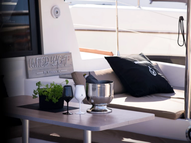 Alquiler Catamarán Aventura con o sin  título de navegación