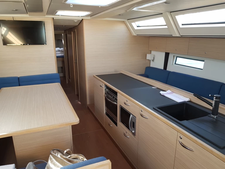 D&D Yacht D&D Kufner 54 (AC+Gen+Solar) de alquiler a Punat