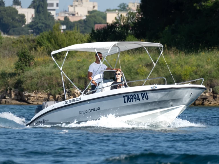 Alquiler de embarcaciones Orizzonti Andromeda enPula en Samboat