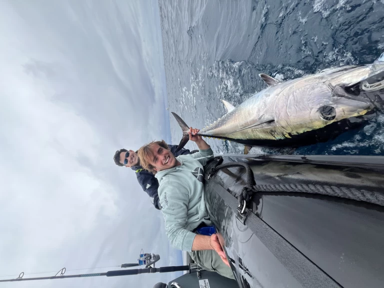Alquiler de barcos Hendaye barato de Explorer 550