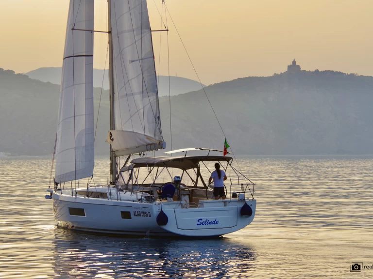 Alquiler de Bénéteau Oceanis 51.1 en Furnari