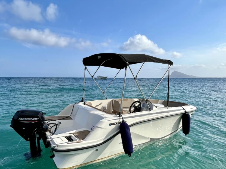 Quicksilver Activ 475 Axess de alquiler a Altea