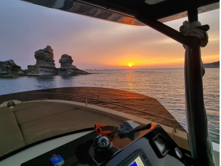 Alquiler de Lancha, con o sin patrón Astilux Sant Antoni de Portmany