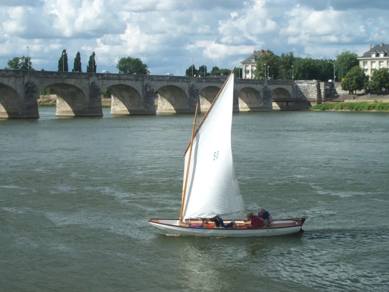 Velero para alquilar Nantes al mejor precio