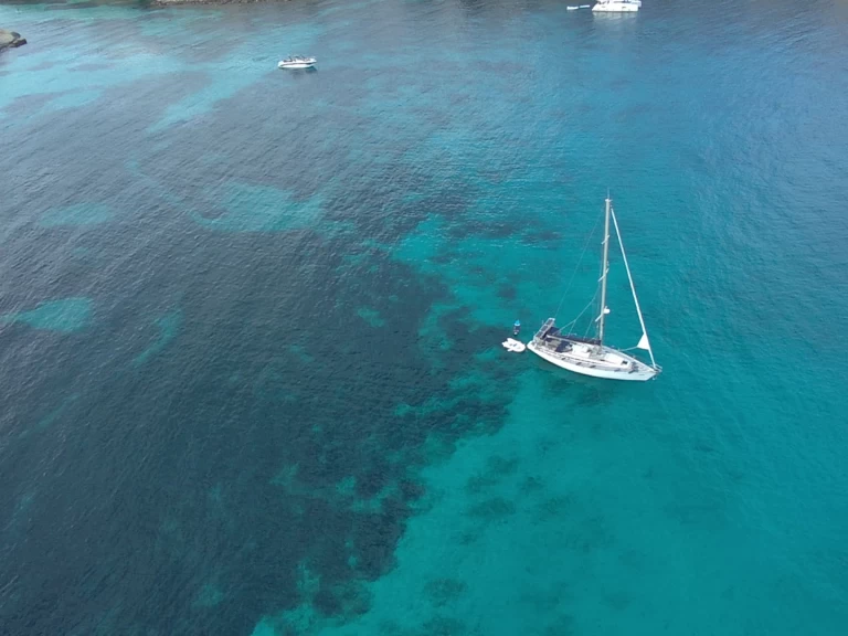 Navega con Odin Grand Soleil 46.3 15 metros de alquiler a Palma de Mallorca