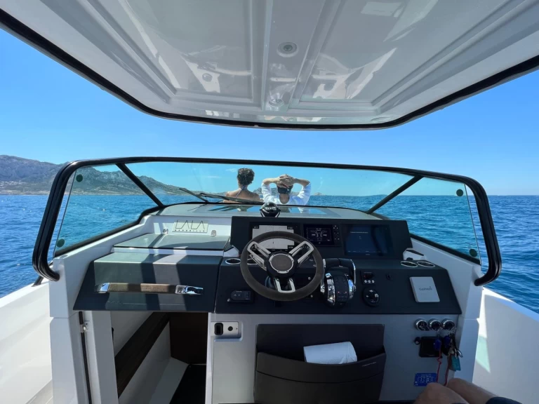 Alquiler Lancha Axopar con o sin  título de navegación