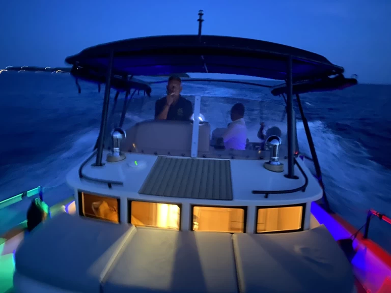 Alquiler de Beacher Beacher V10.2 Croisière en Port d'Arcachon