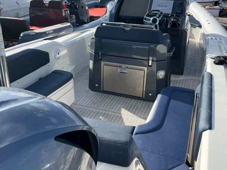 Alquiler de Neumática, con o sin patrón Lomac La Trinité-sur-Mer