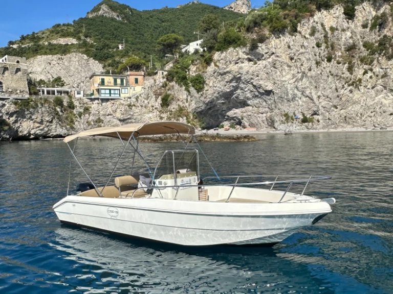 Alquiler de Capelli Cap 520 en Maiori