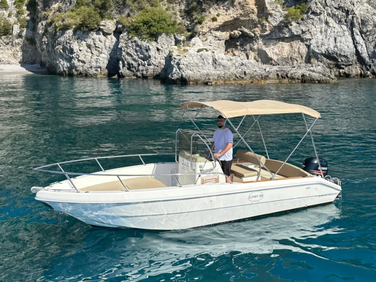 Alquiler de embarcaciones Capelli Cap 520 enMaiori en Samboat
