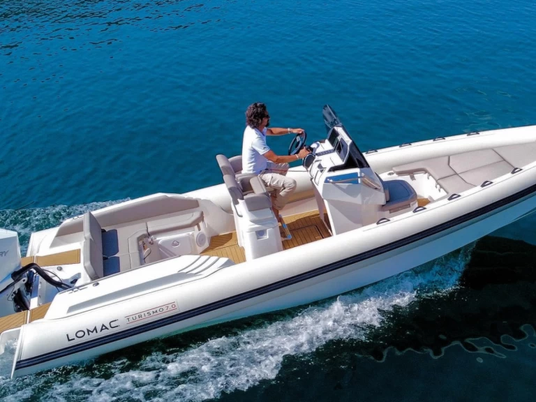 Lomac Turismo 7.0 de alquiler a La Trinité-sur-Mer
