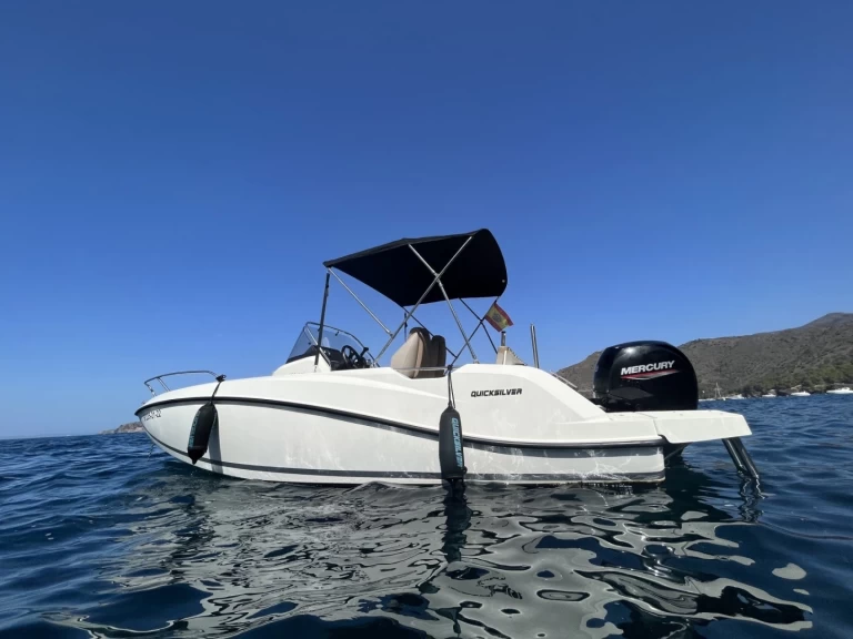 Quicksilver Activ 605 Open de alquiler a Roses