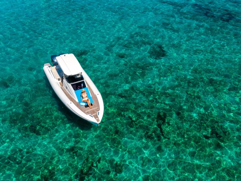 SuperRib Cabin 30 de alquiler a Split