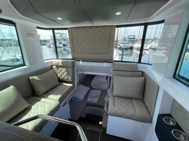 Alquiler de barcos La Trinité-sur-Mer barato de Axopar 37 XC Cross Cabin