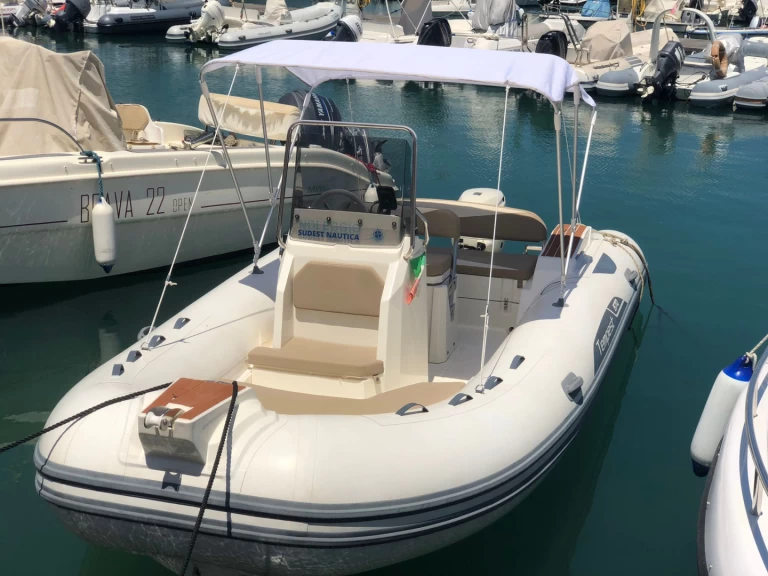 Capelli Tempest 570 de alquiler a Bisceglie