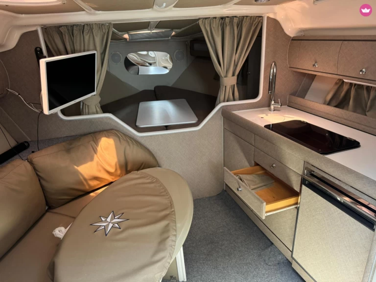 Alquiler de barcos Palermo barato de Bavaria 32 Sport