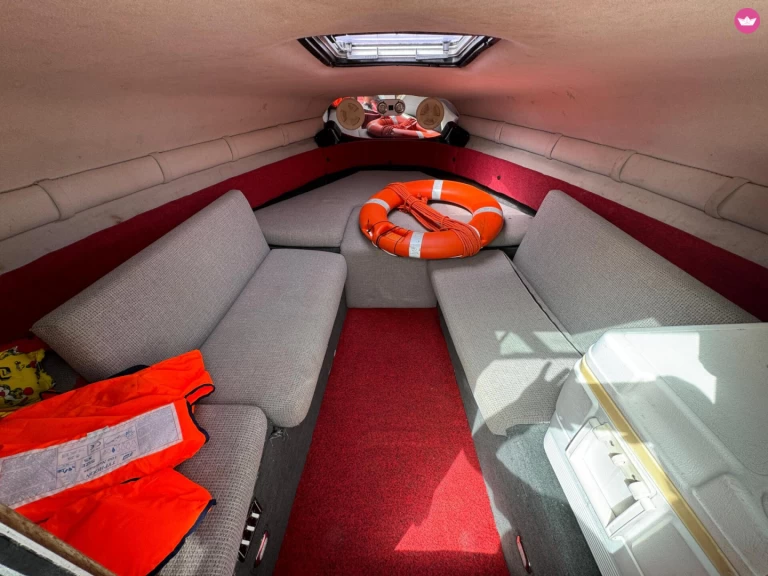 Alquiler de embarcaciones Crownline Crownline 225 CCR enPalermo en Samboat