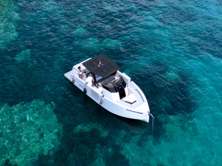 Alquiler Lancha De Antonio Yatch con o sin  título de navegación