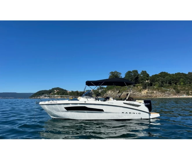 Alquiler de Karnic SL602 en Porto Deportivo Sanxenxo