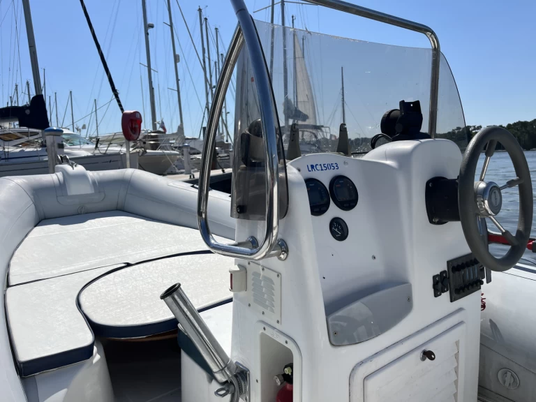 Alquiler Neumática en Vannes - Capelli Tempest 500