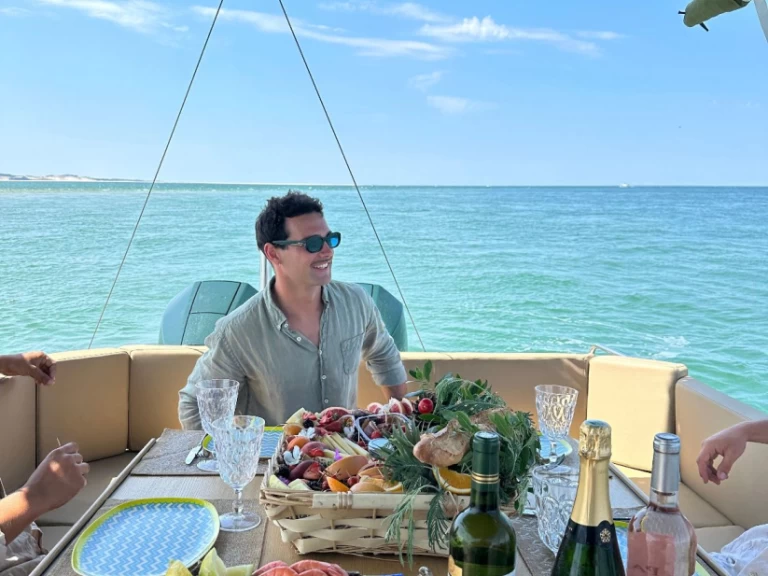 Beacher Beacher V10.2 Croisière de alquiler a Grand Piquey