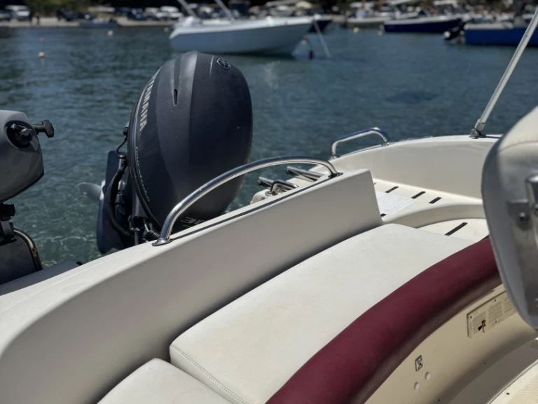 Alquiler de Ranieri Azzura en Zante