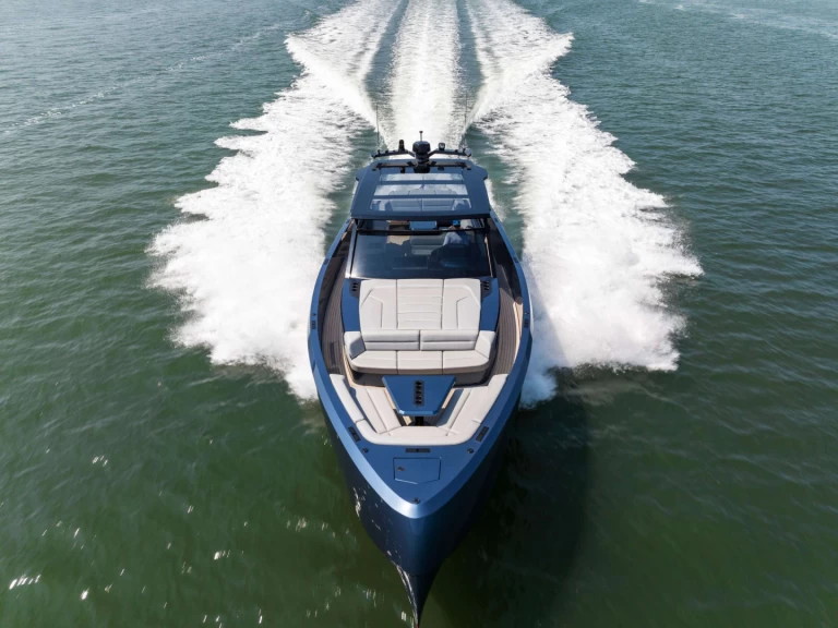 Vanquish ETSEA de alquiler a Sag Harbor