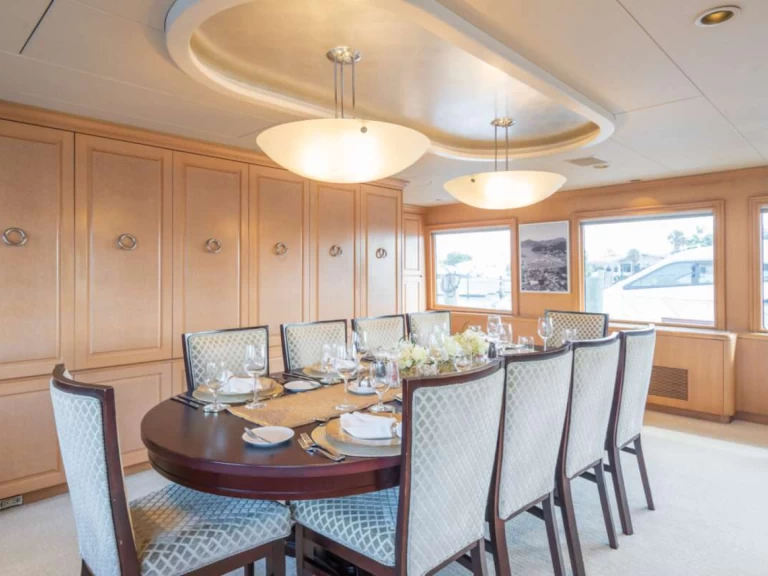 Alquiler Yate de lujo Christensen con o sin  título de navegación