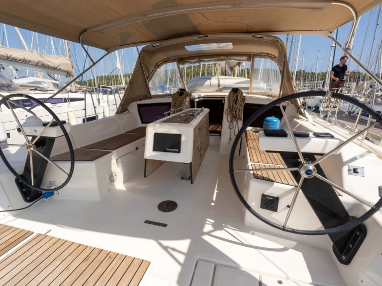 Velero para alquilar Saint-Mandrier-sur-Mer al mejor precio