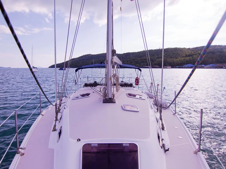 Alquiler de Catalina Yachts catalina 375 en Mai Khao