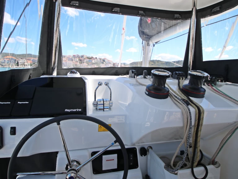 Lagoon Lagoon 43 de alquiler a Rogoznica