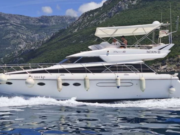 Alquiler Lancha Dyna con o sin  título de navegación