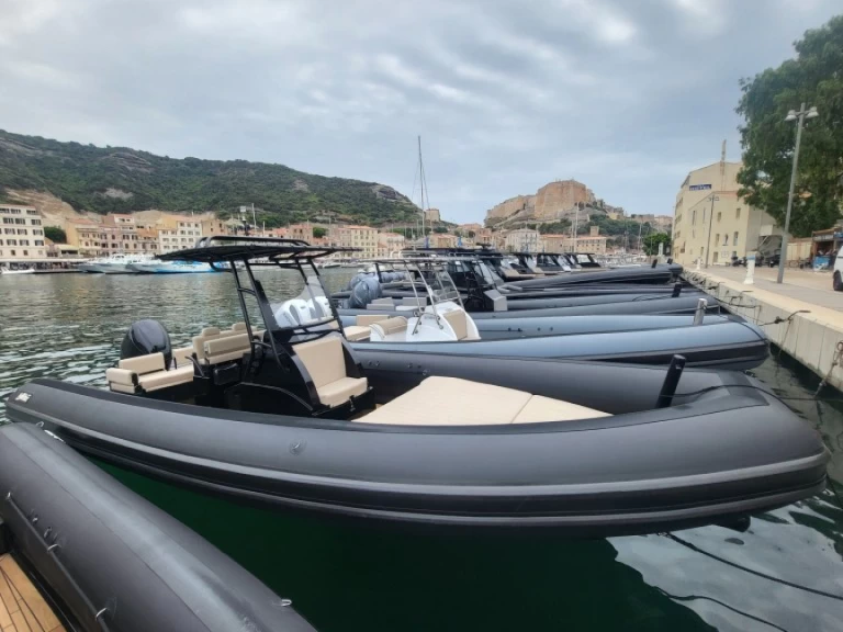 Alquiler de Sea Water Sea Water Phantom 260 en Bonifacio