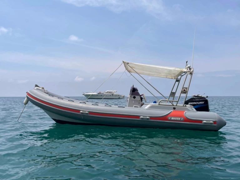 Alquiler Neumática en Terracina - Master Master 660 OPEN