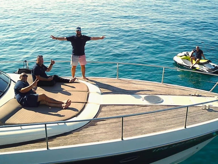 Alquiler Yate de lujo Ilver con o sin  título de navegación