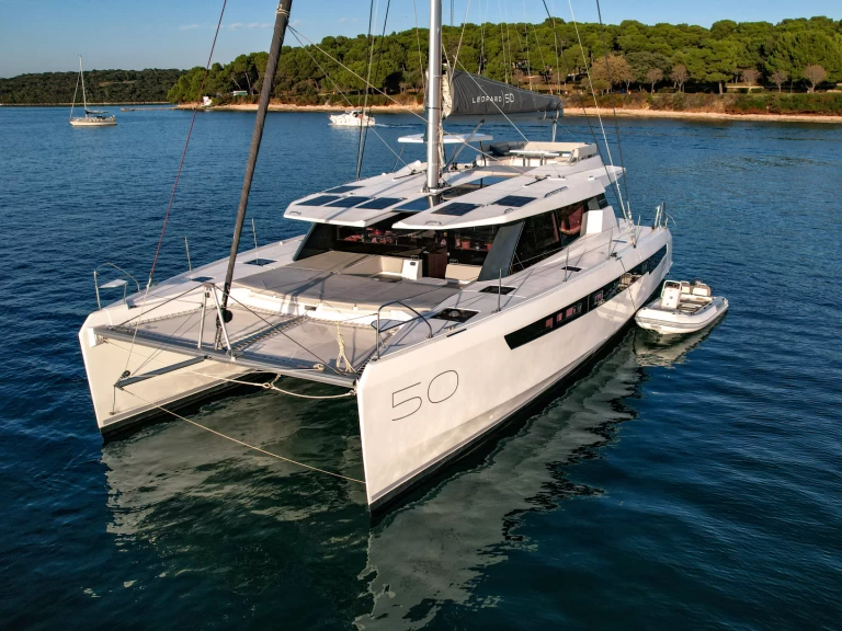 Alquiler Seget Donji - Leopard Leopard 50 en SamBoat