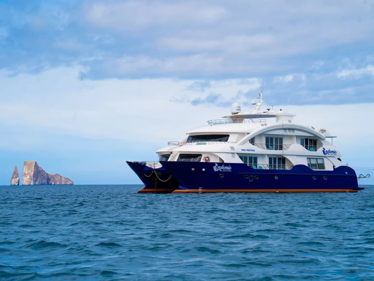 Alquiler de Yate de lujo, con o sin patrón  Puerto Baquerizo Moreno