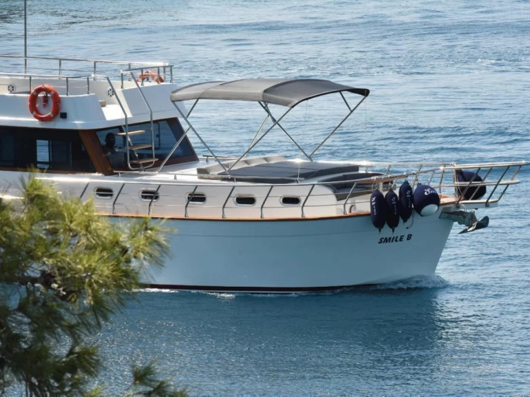 Alquiler de barcos Fethiye barato de costom made