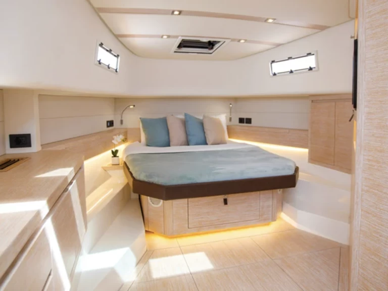 Alquiler Yate de lujo Pardo Yachts con o sin  título de navegación