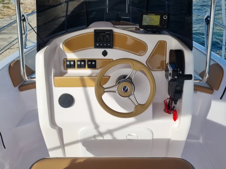 Alquiler Lancha Bluline con o sin  título de navegación