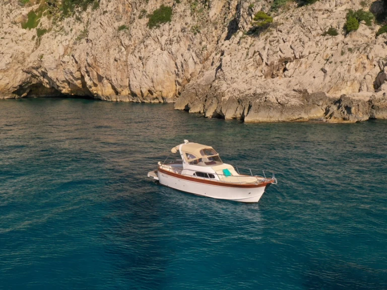 Alquiler de barcos Positano barato de Libeccio 850