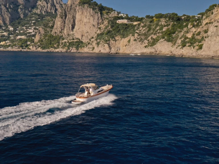 Alquiler de embarcaciones Cantiere Mimi Libeccio 850 enPositano en Samboat